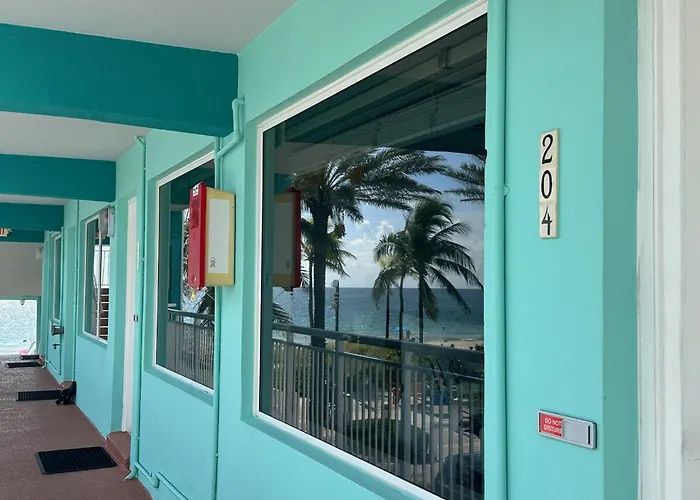 Windjammer Resort And Beach Club