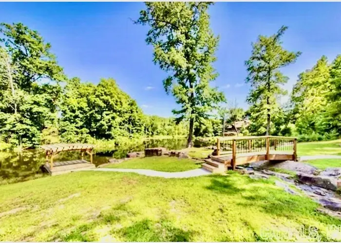 Little Red River Chalet