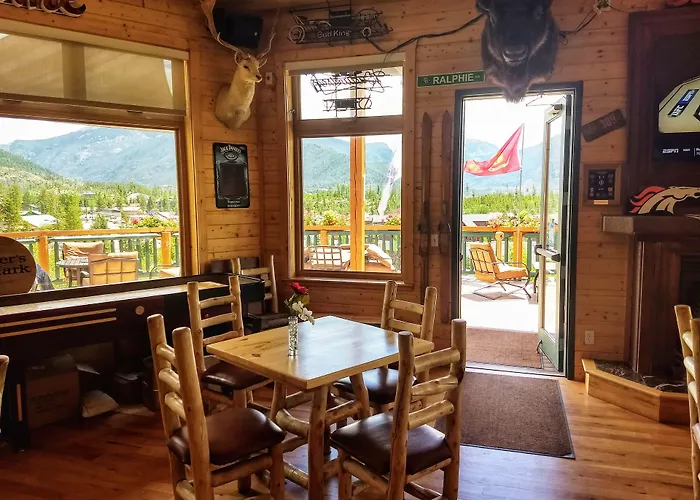 The Gateway Inn
