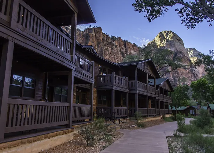 3 star hotel: Zion Lodge