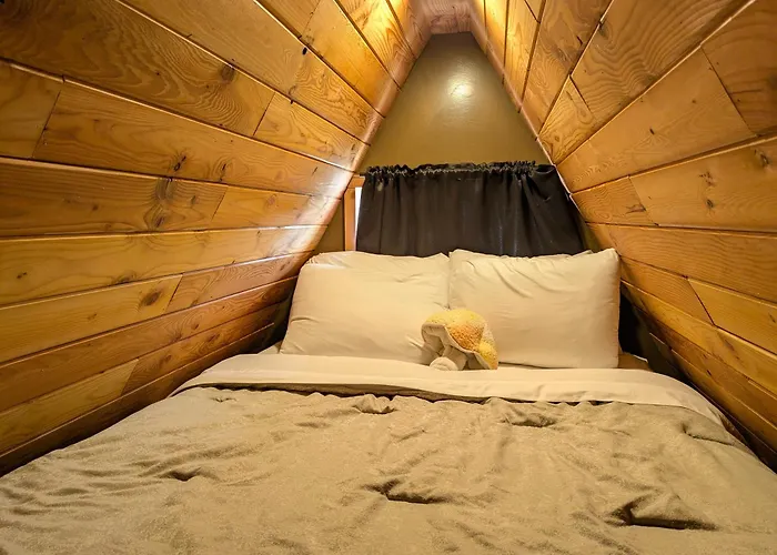 Mushroom Cabin On Homestead W Hot Tub
