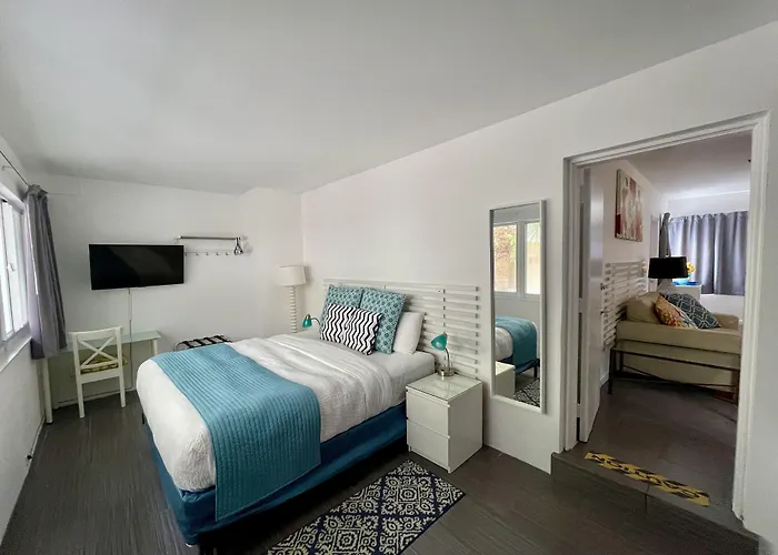Nobleton Hotel