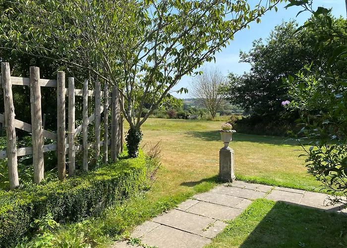 Munden House