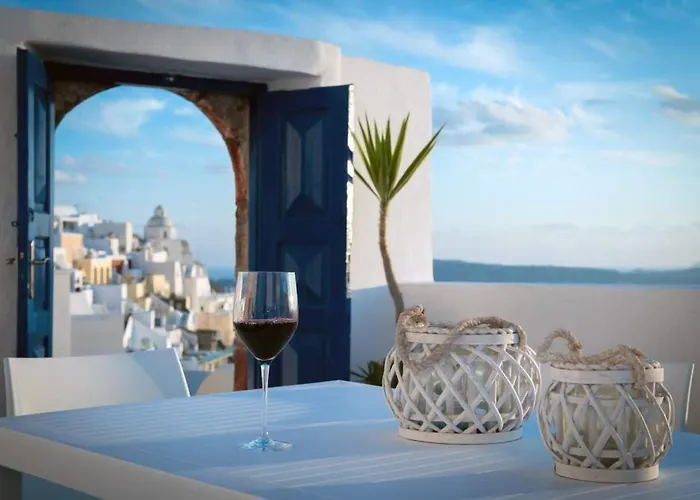 Fira White Residence