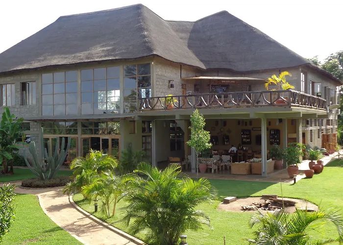 Weru Weru River Lodge