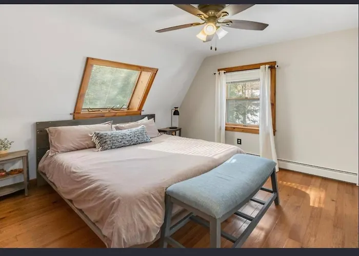 Slippery Slope Chalet, Hot Tub, Arcade, Firepit, 5 Min To Base, Nightlife And Restaurants