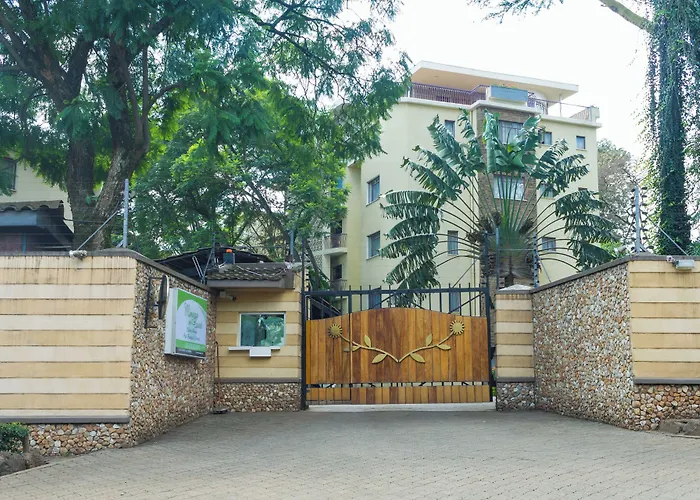Best Selfcatering Mimosa Court Apartments