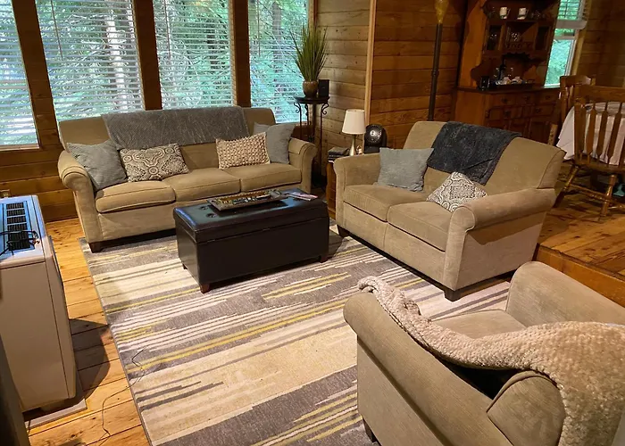 Crystal Mtn Cozy Secluded Ski Cabin