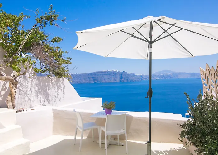 Morfi Cave House