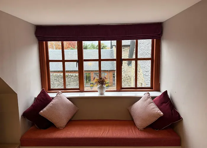 Craigatin House & Courtyard