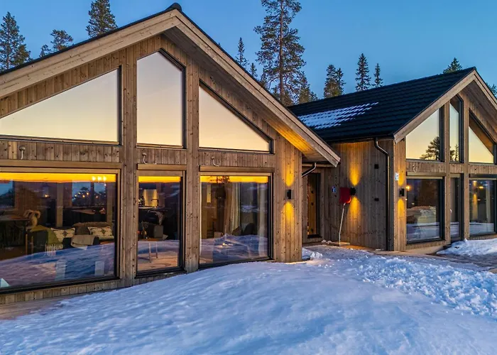 Luxurious Mountain Lodge
