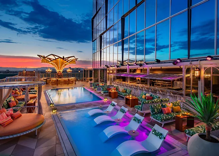 Moxy Downtown Los Angeles