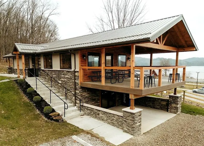 Secluded A-Frame Incredible For Water Activities By Tappan Lake In Ohio