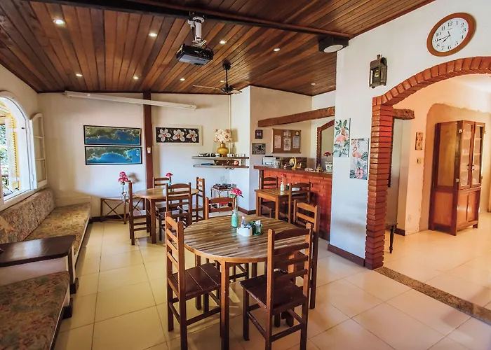  Pousada Aporan Ilhabela