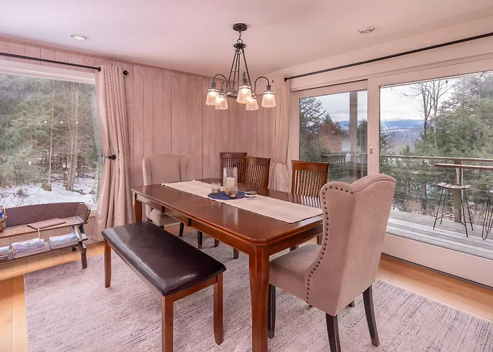 Classic Stowe Ski Chalet Chalet