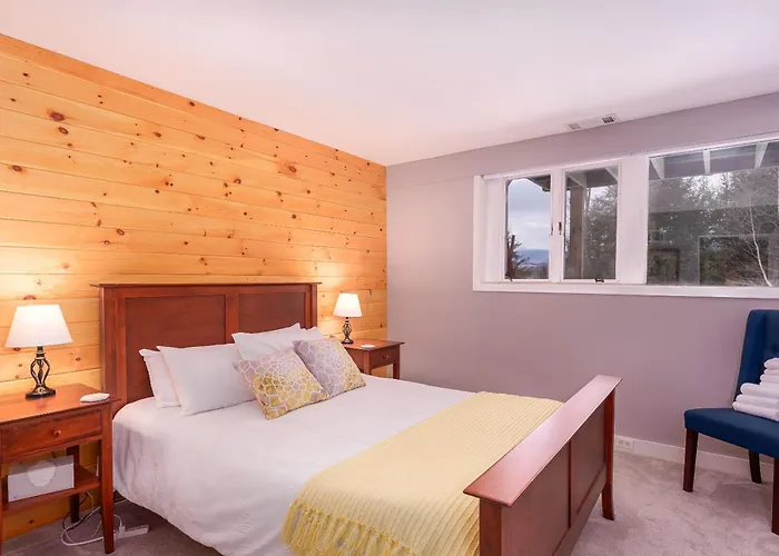 Classic Stowe Ski Chalet Chalet