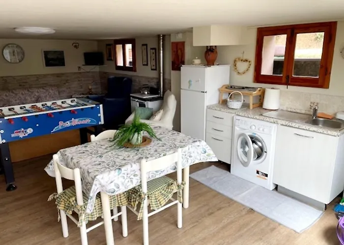 Chalet In Marliana Near Center