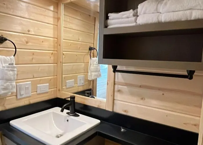 057A Stargazers Loft Modern Cabin 20 Minutes From Grand Canyon South Rim - Sleeps 4