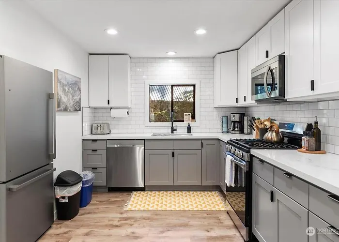 Luxury A-Frame With New Hot Tub, Cozy Fireplace & Backyard Firepit