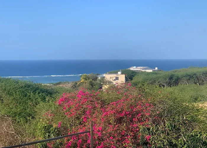 Emelios Lodge Ocean View