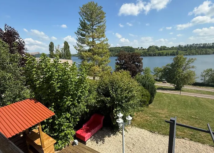 Le Chalet De La Liez