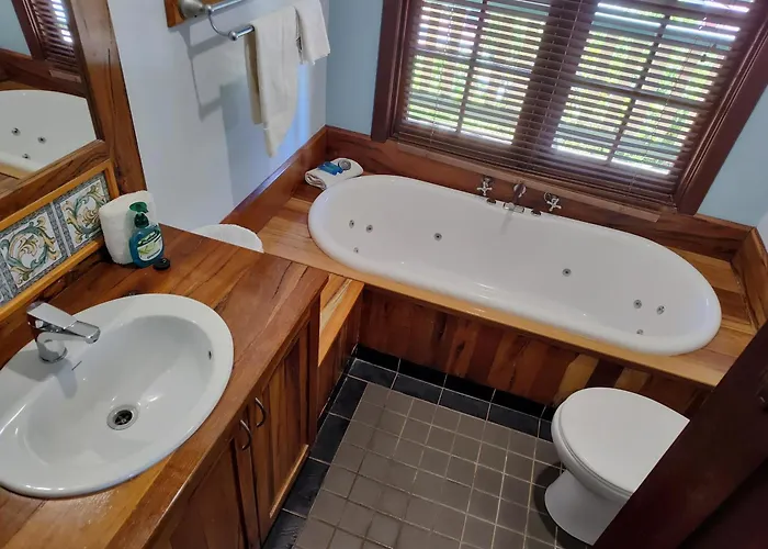 Bridgefield Guest House