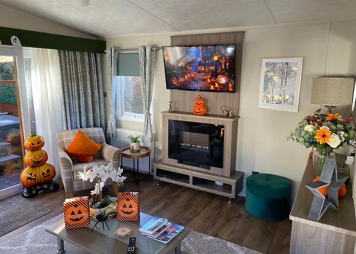 Longstone Lodge