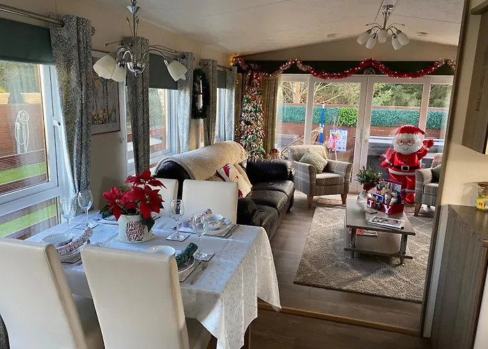 Longstone Lodge