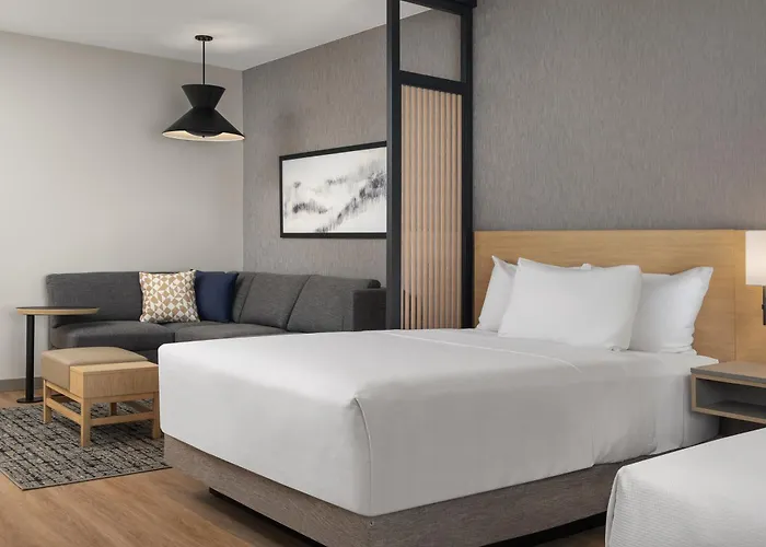 Hyatt Place Toronto Airport