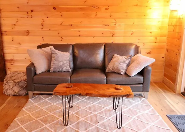 Stonebrook Hollow Cabin