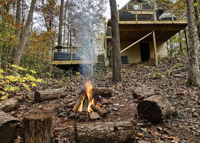 Romantic Cabin, Hot Tub, Lake Access, Outdoorliving!