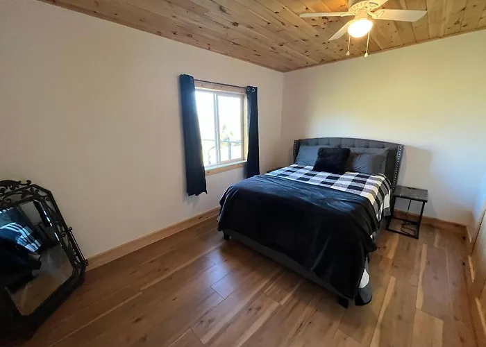 Stonebrook Hollow Cabin