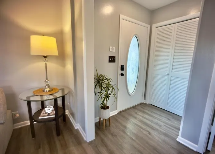 Luxury 4Br Getaway With Heated Pool & Cozy Vibes!