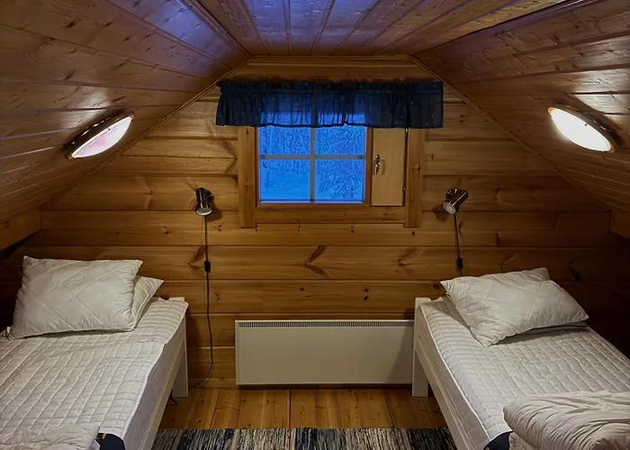 Pusikko - Cozy Lake Villa - Ice Swimming - Sauna - Fireplace - Barbeque Shed