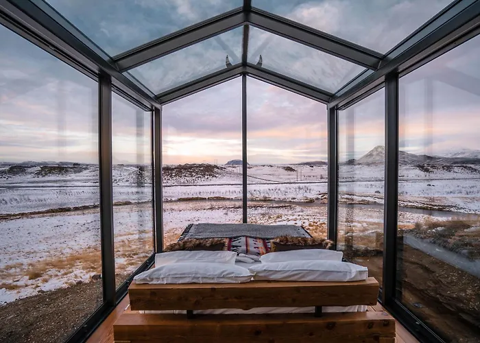 Panorama Glass Lodge South