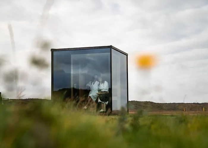 Panorama Glass Lodge South