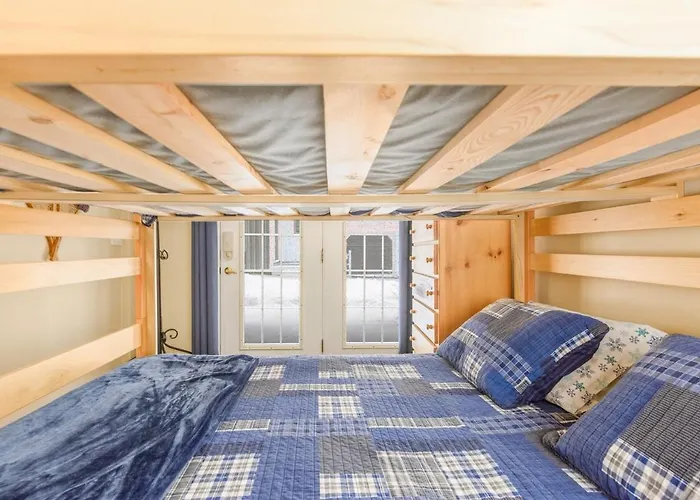 Alpine Timbers 2 Luxury Chalet With Hot Tub