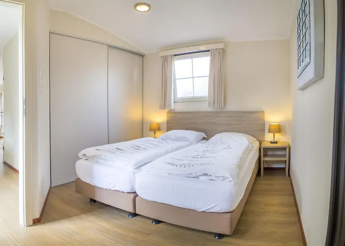 Chalet In Noordwijk Near The Beach