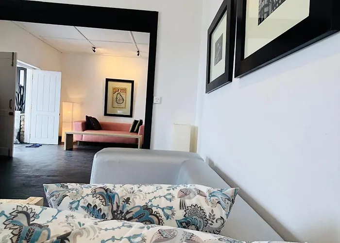 26 Loversleap Cottage