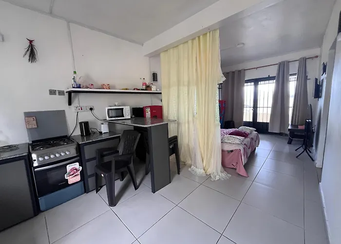 Ashan Laksh Bungalow