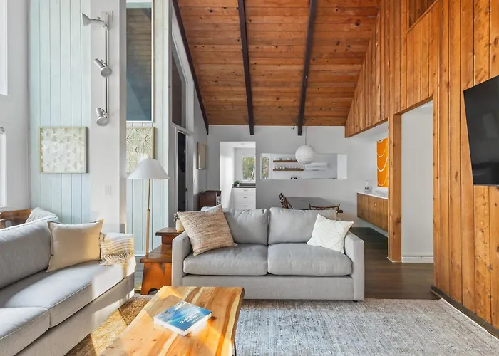 Vermont A-Frame Sleeps10, Hot Tub, Sauna, Ev, Ac