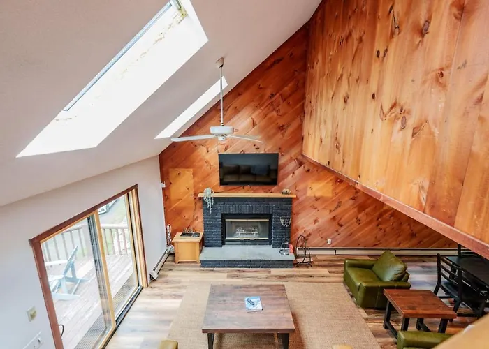 Cozy Villager Chalet W Mountain Views And Firepit