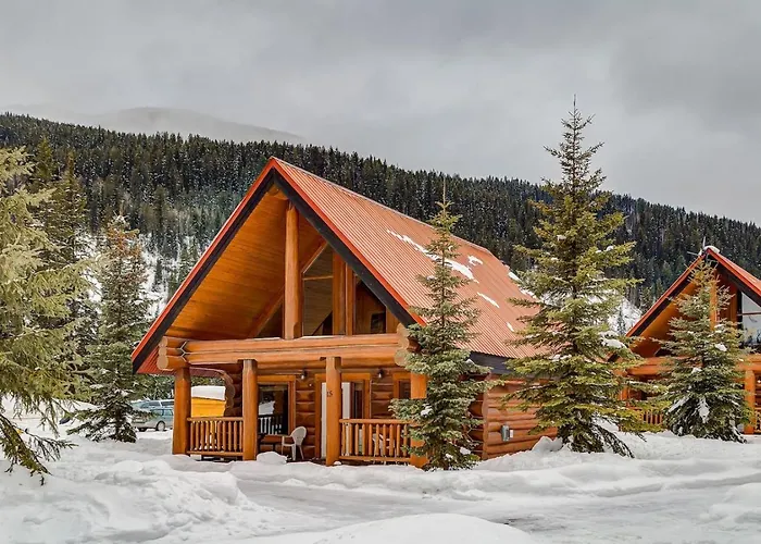 Charming Rustic Cabin Perfect For Groups