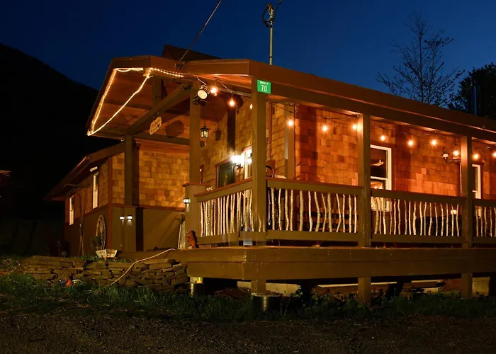 4 Bedroom Chalet In Hunter