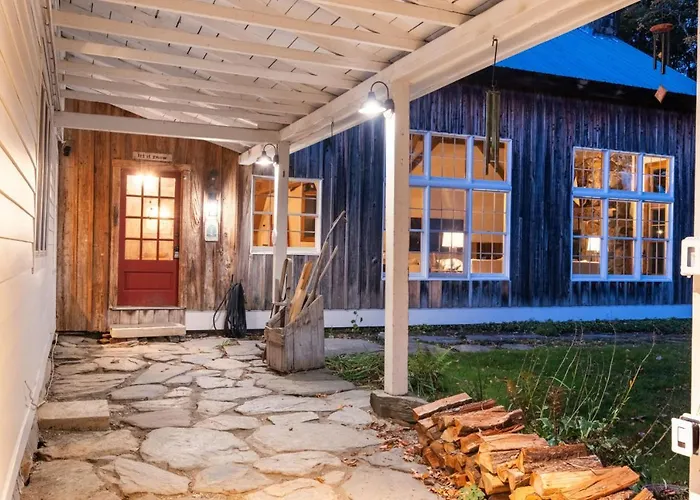 Modern Lux Cabin W Mtn Views And Fire Pit