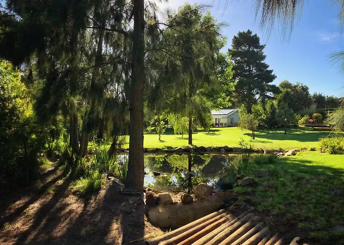 Swannie Creek Private Nature Retreat With Hot Tub And Fireplace