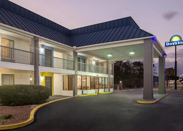 Days Inn By Wyndham Ocean Springs