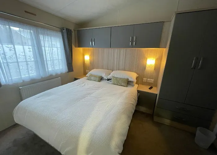 A20 Sunnyside Lodge
