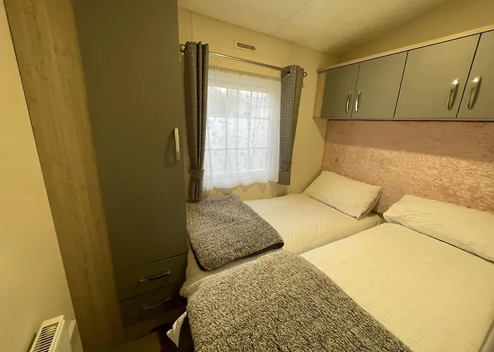 A20 Sunnyside Lodge