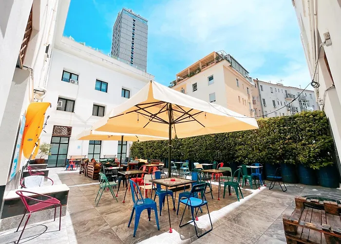 Hotel Ping Pong: NeapolitanTrips Hotel